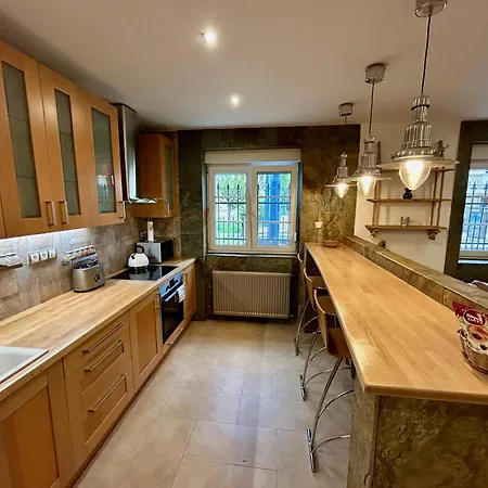 Milet Style And Spacy 2 With Ac In Nivy Pressburg