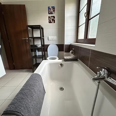 Milet Style And Spacy 2 With Ac In Nivy Pozsony